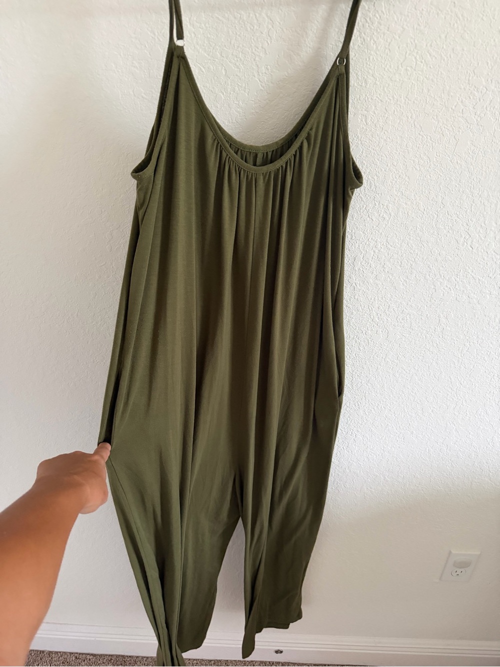 Amazon Olive Green Sleeveless Jumpsuit